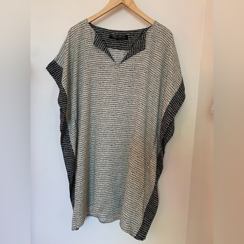 Zara Black and White Patterned Top